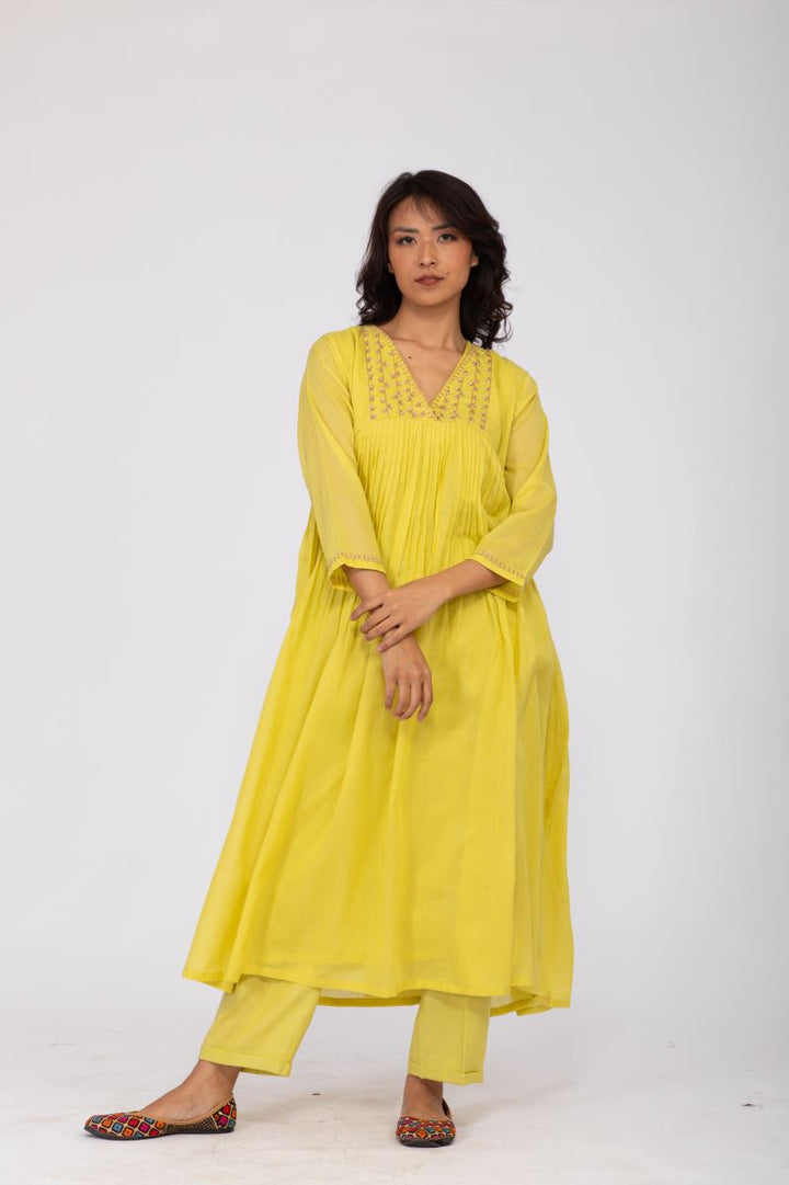 AMALTAAS OCHRE KURTA SET