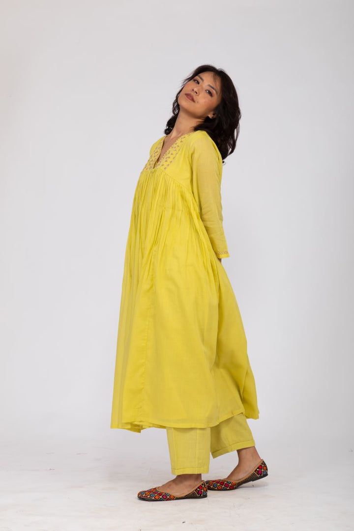 AMALTAAS OCHRE KURTA SET
