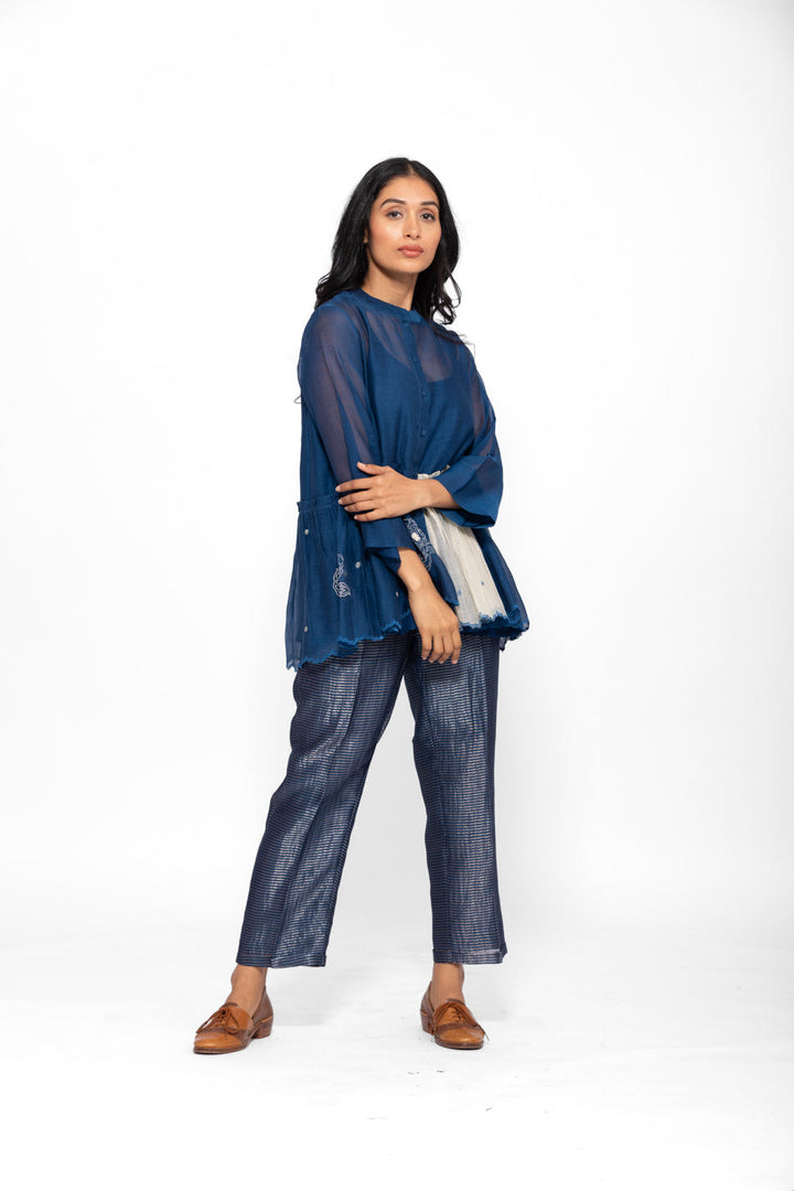 ROSETTE BLUE LILY SHORT TOP 1