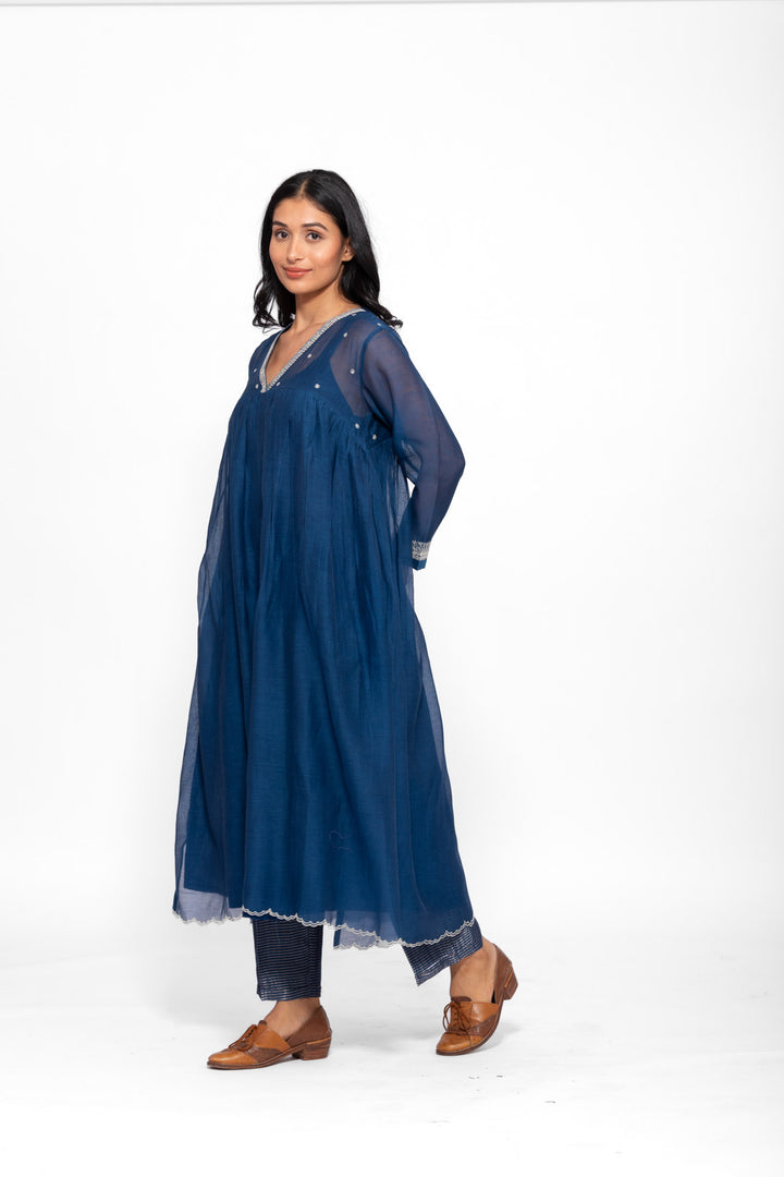 ROSETTE BLUE LILY TUNIC SET 4