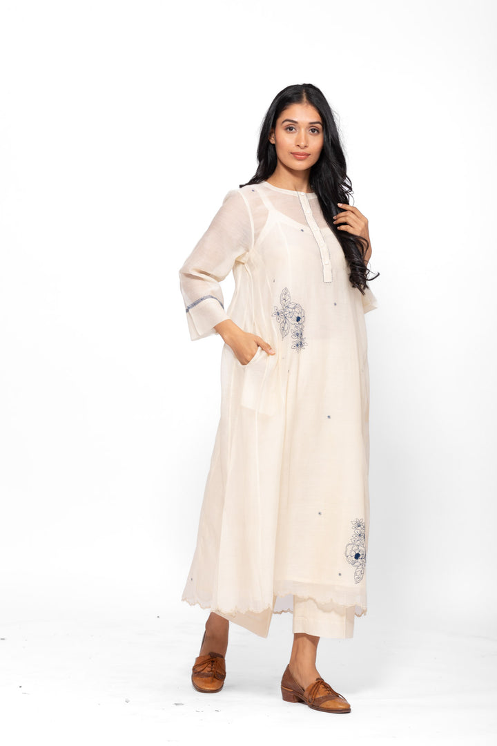 ROSETTE BLUE WHITE LILY TUNIC SET 4