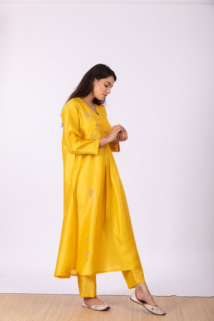 مجموعة سترة راسا-6