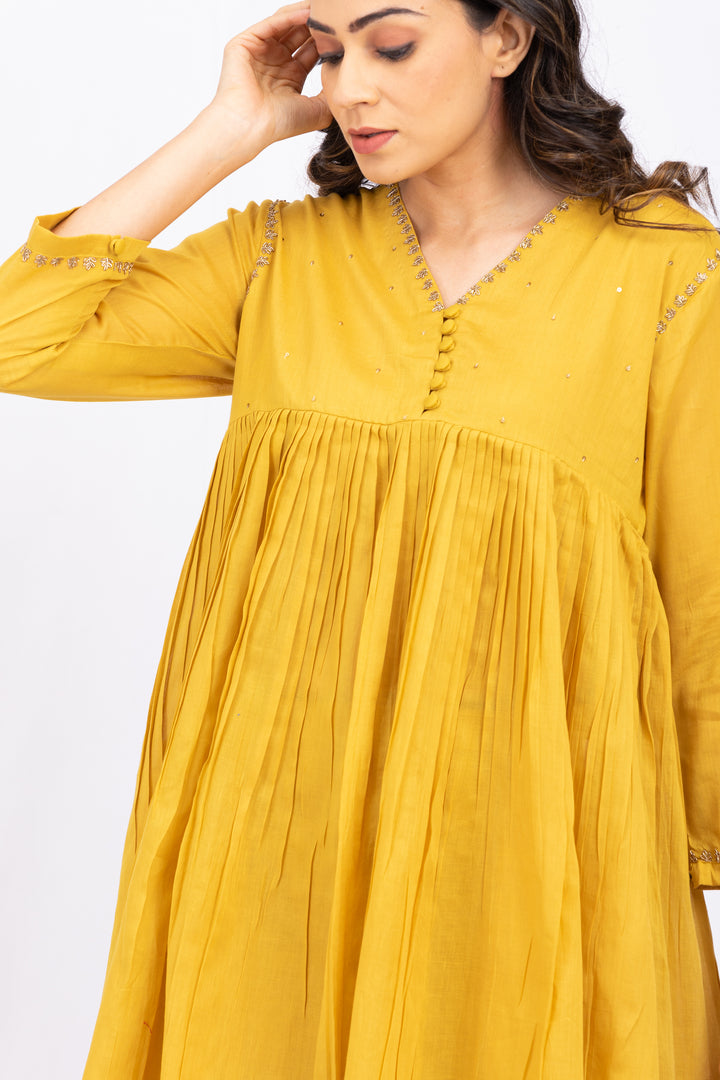 PEELO AMBI SHARARA SET