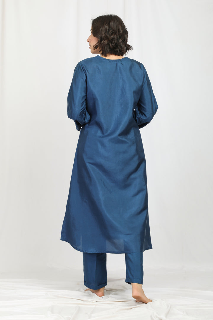 RAJESHWERI SILK OVERLAY SET