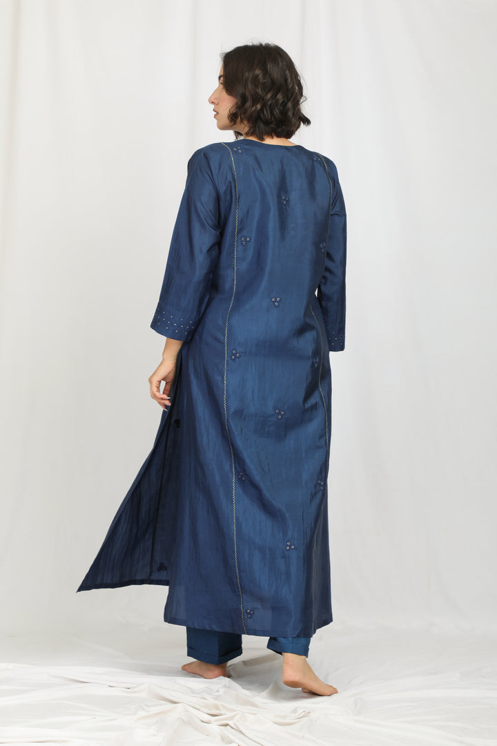 APARNA SILK KURTA SET