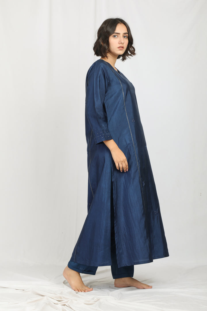 APARNA SILK KURTA SET
