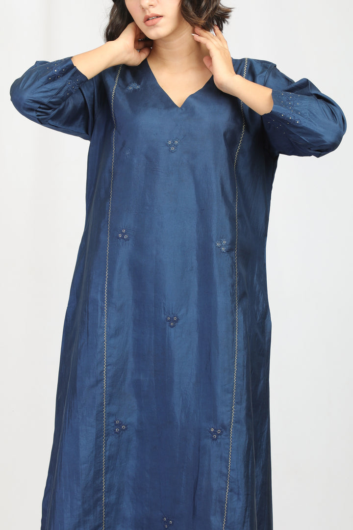 APARNA SILK KURTA SET