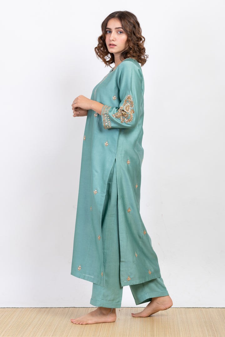 JAYSHREE EMBROIDERED KURTA SET
