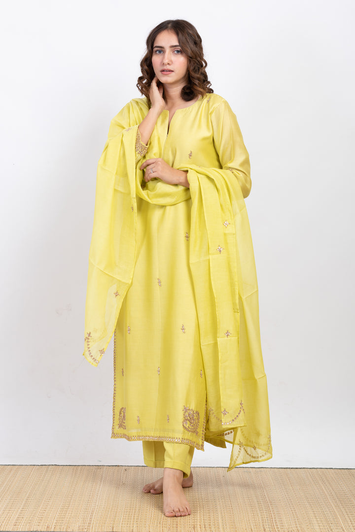 ANUH EMBROIDERED KURTA SET