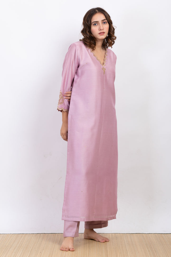 ANUJM EMBROIDERED KURTA SET