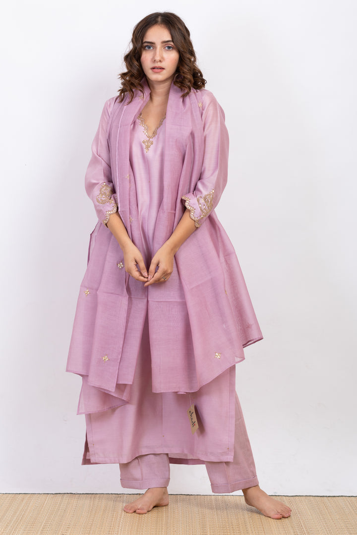 ANUJM EMBROIDERED KURTA SET