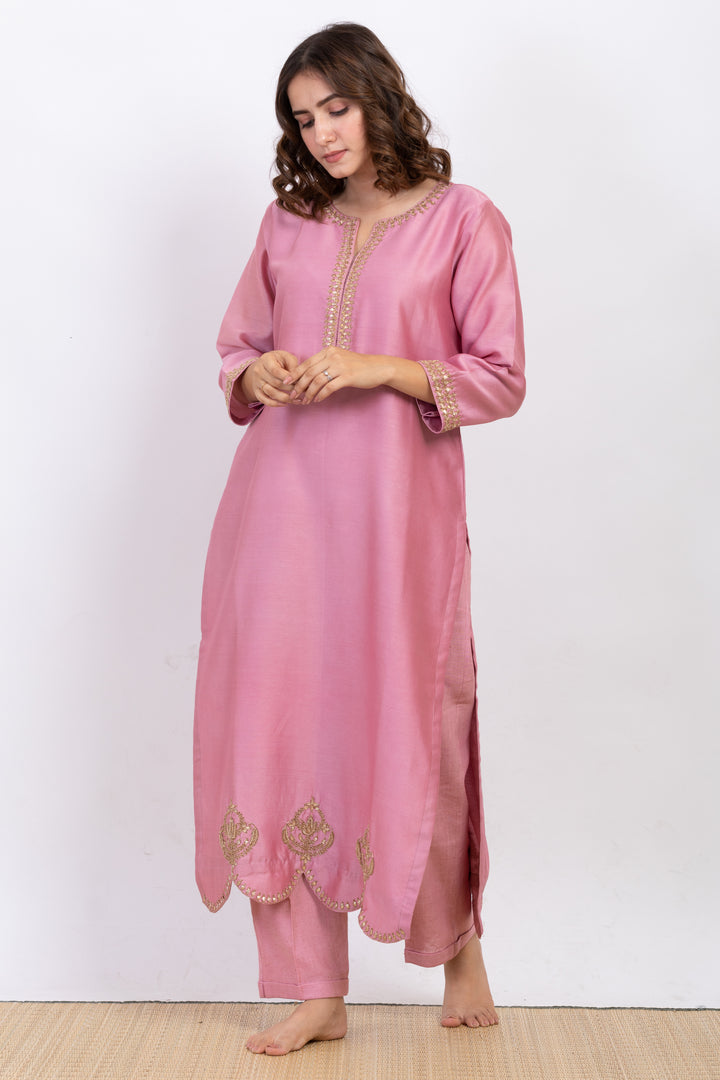 SHAILEE EMBROIDERED KURTA SET