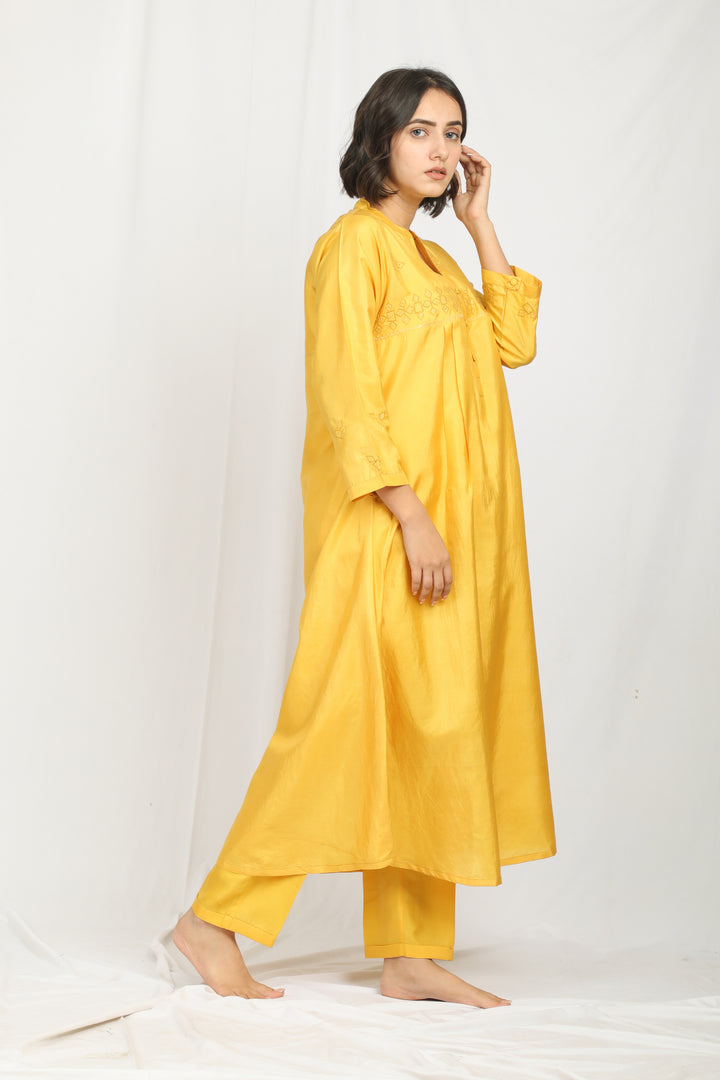 MIRAAYA SILK KURTA SET