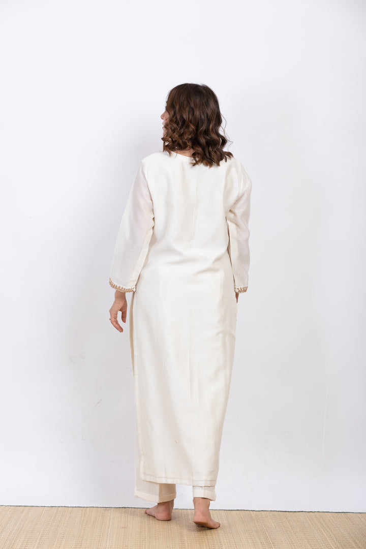 KADEEJAH EMBROIDERED KURTA SET