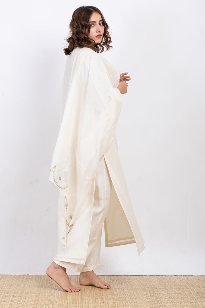 KADEEJAH EMBROIDERED KURTA SET