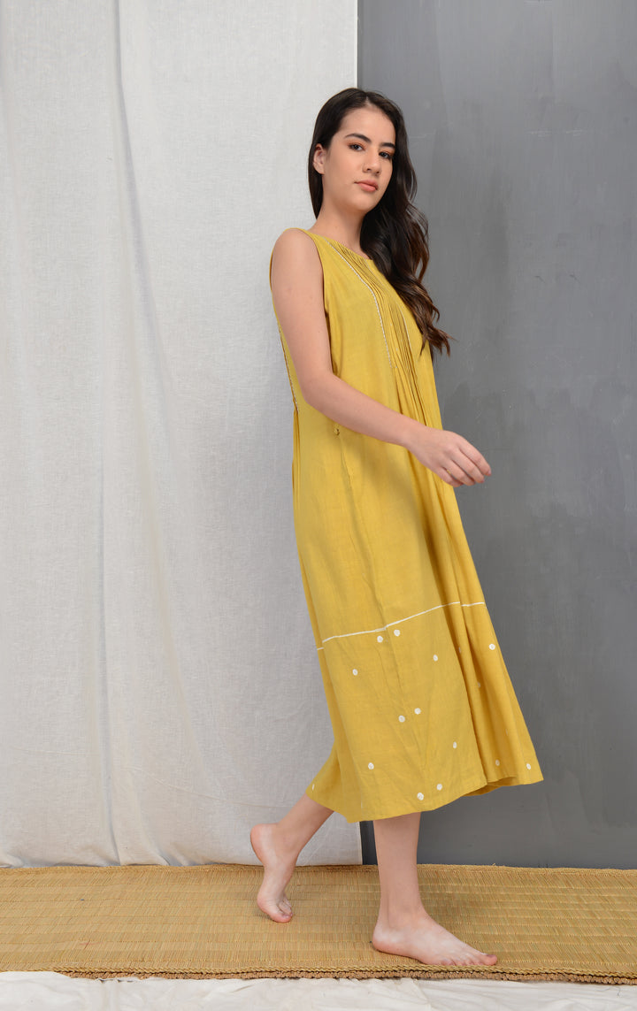 AMBER PLEATED DRESS