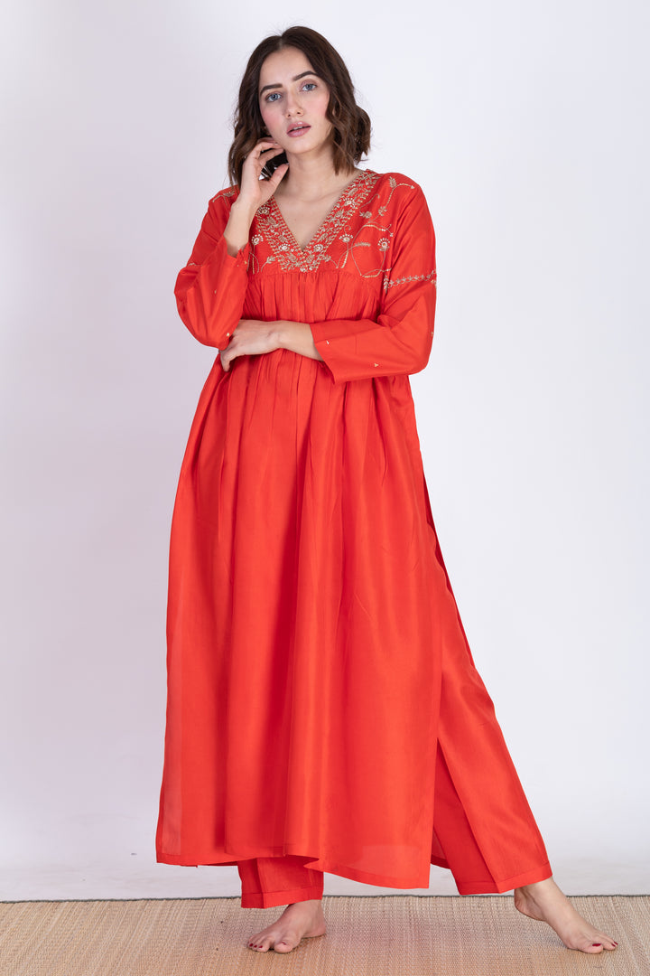 VAMIKA SILK KURTA SET