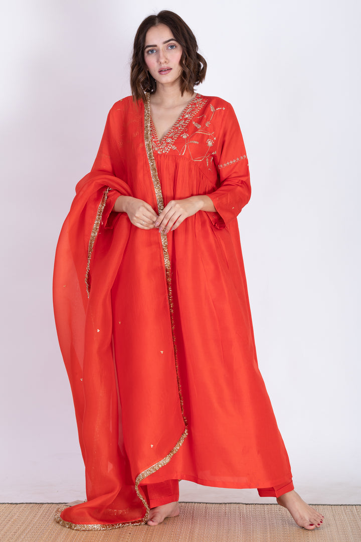 VAMIKA SILK KURTA SET