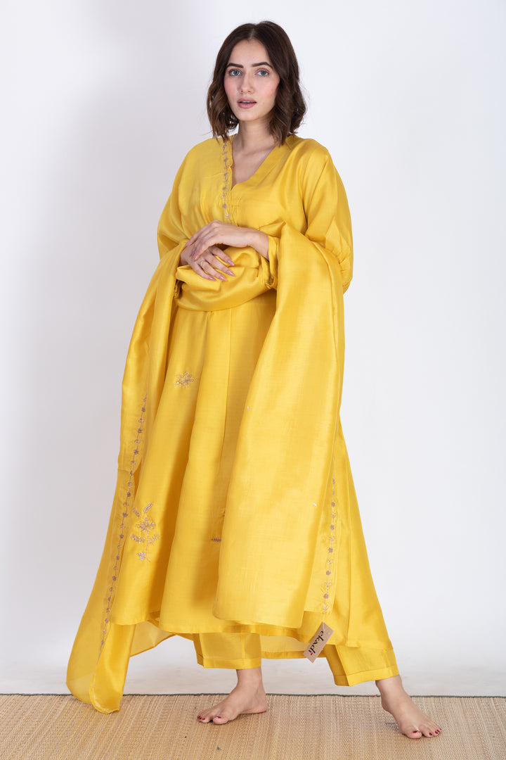 KADEEJAH SILK KURTA SET