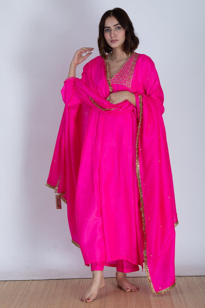 REETI SILK KURTA SET