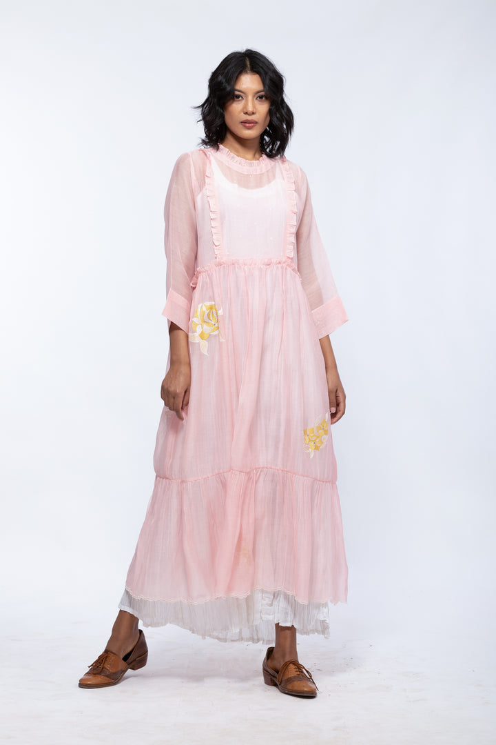 طبقة خارجية من حرير زهرة الزنبق