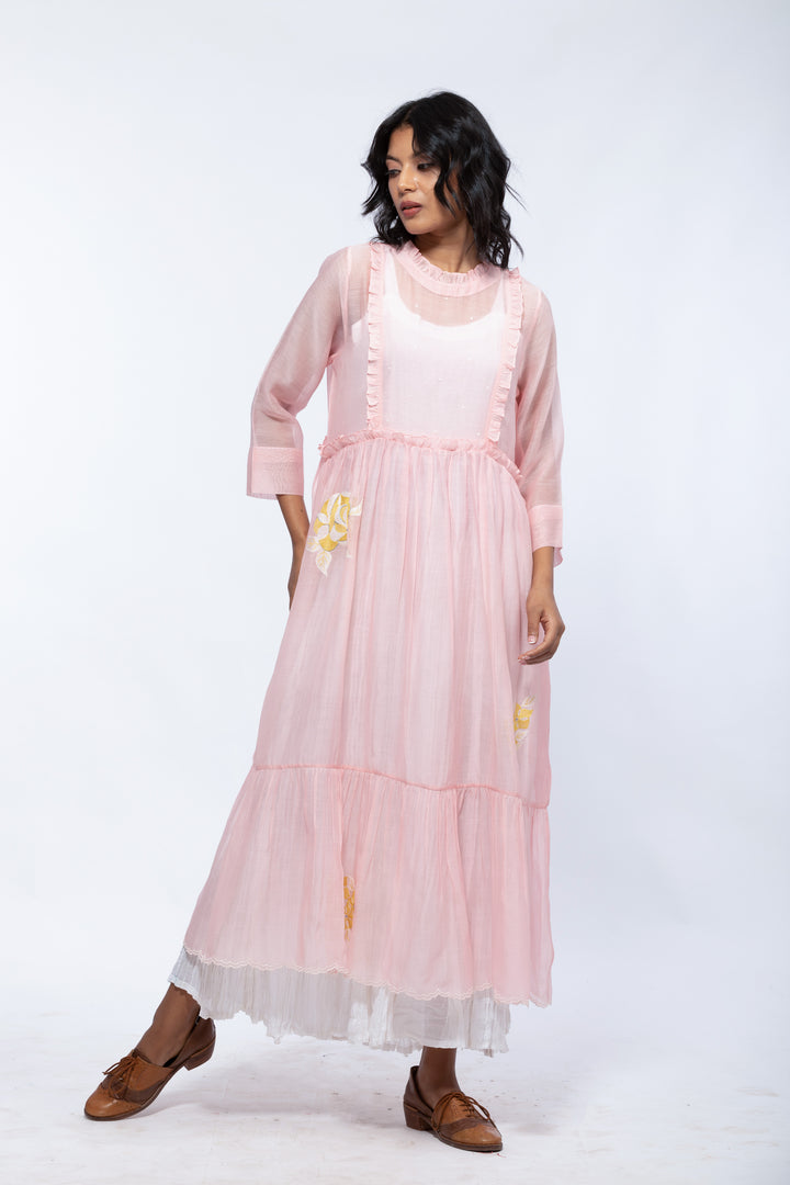 طبقة خارجية من حرير زهرة الزنبق