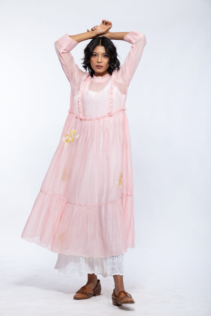 طبقة خارجية من حرير زهرة الزنبق