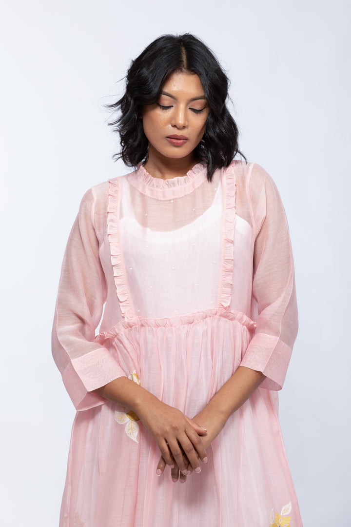 طبقة خارجية من حرير زهرة الزنبق