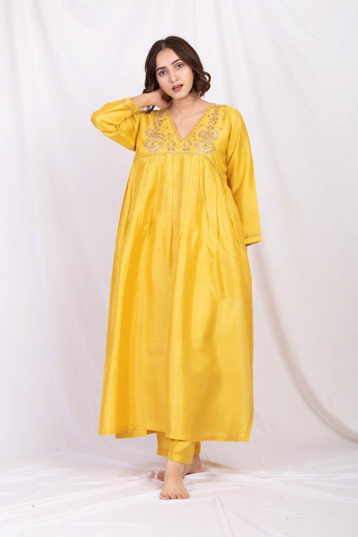 FARAH SILK KURTA SET