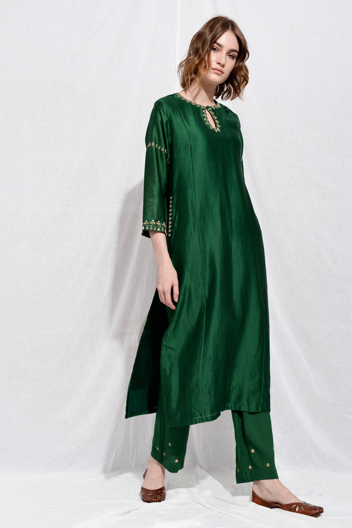 KAYARAH EMBROIDERED KURTA SET