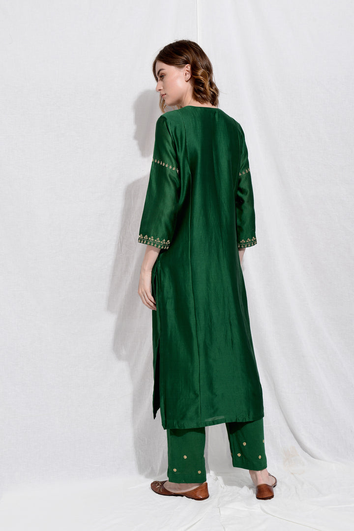 KAYARAH EMBROIDERED KURTA SET
