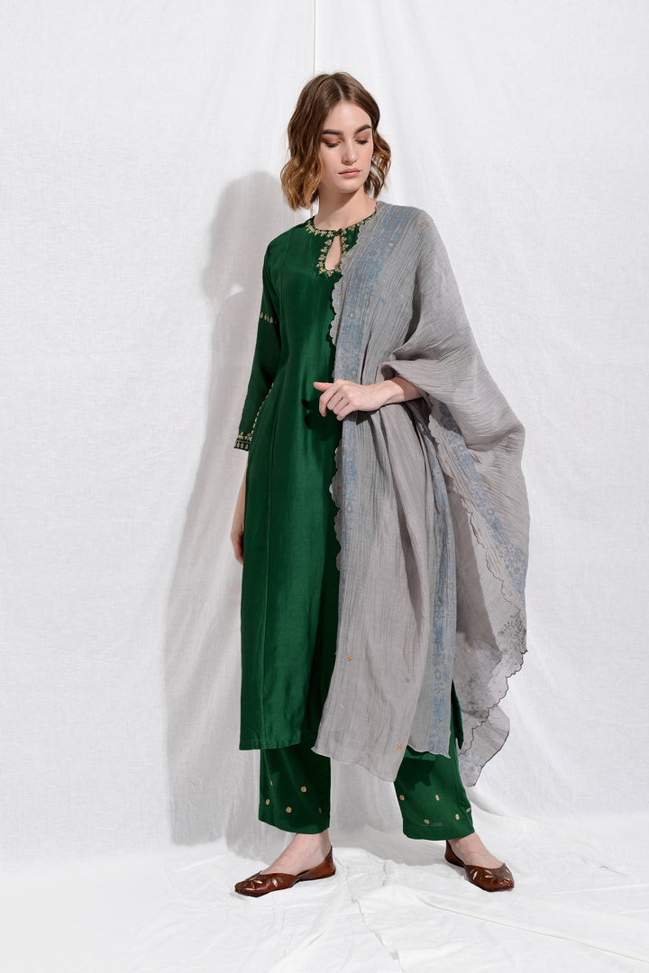 KADAMBIRI EMBROIDERED KURTA SET