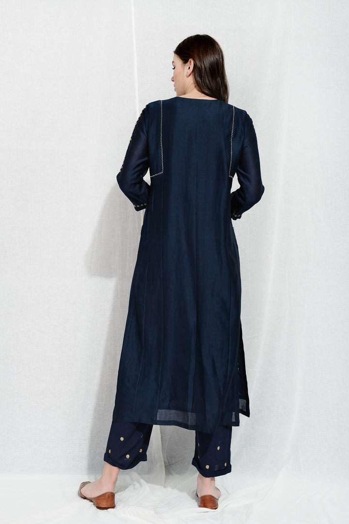 TILLA EMBROIDERED KURTA SET