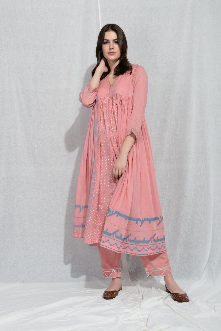 ASTU EMBROIDERED KEDIA SET