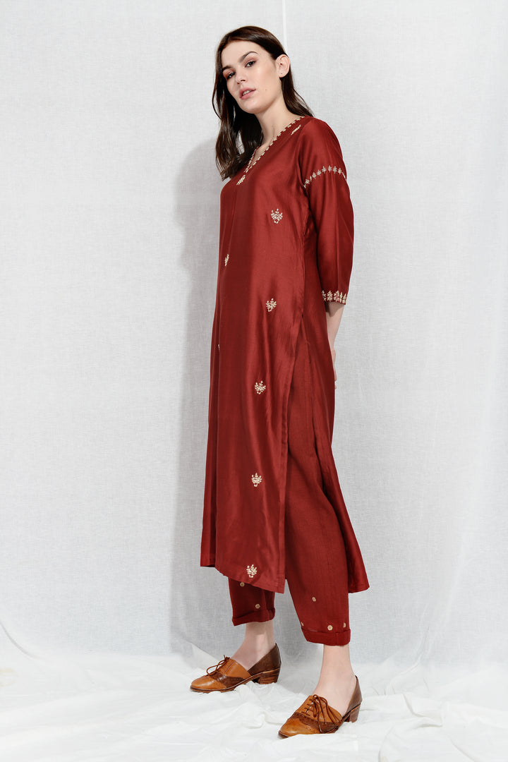 RANJANA EMBROIDERED KURTA SET