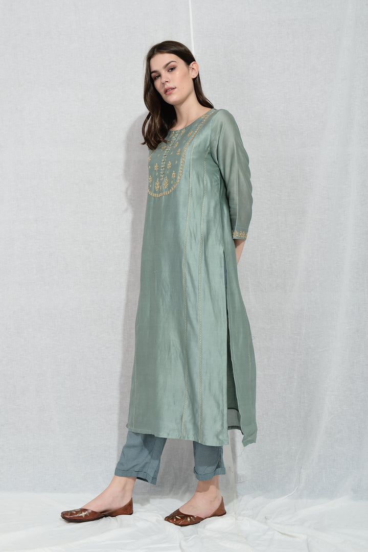 AAMNA EMBROIDERED KURTA SET