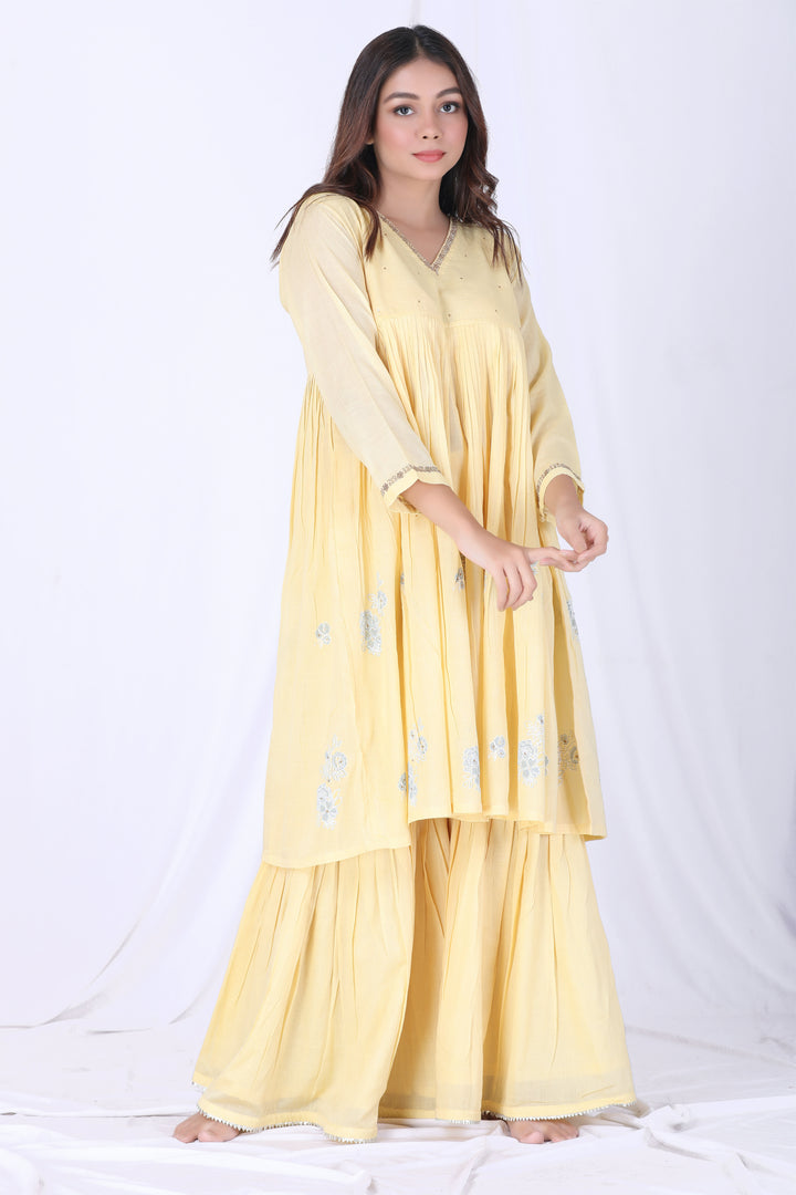 AMBI SHARARA SET