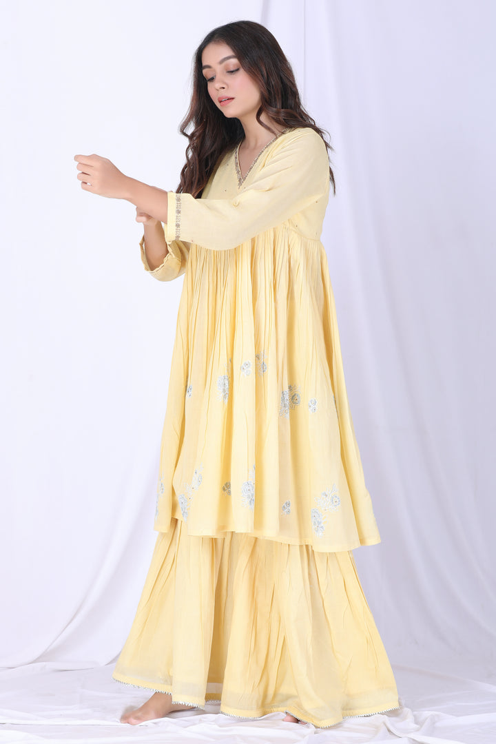 AMBI SHARARA SET
