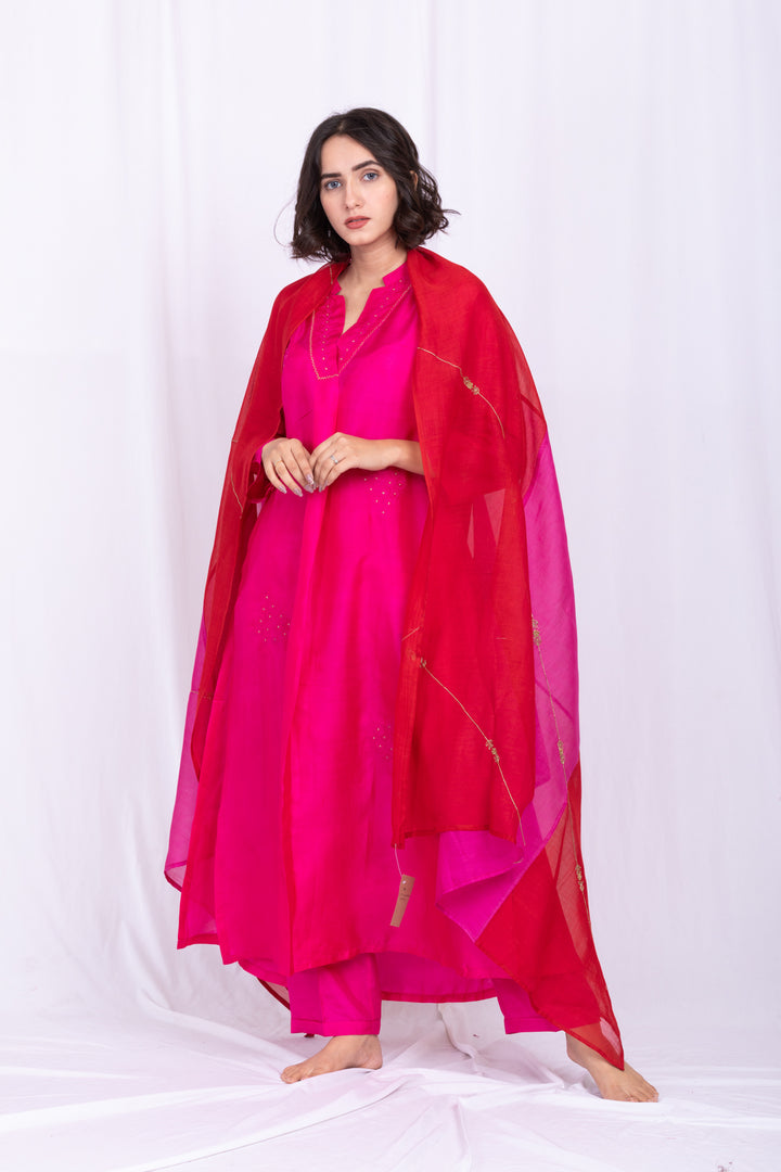 MAANYA SILK KURTA SET