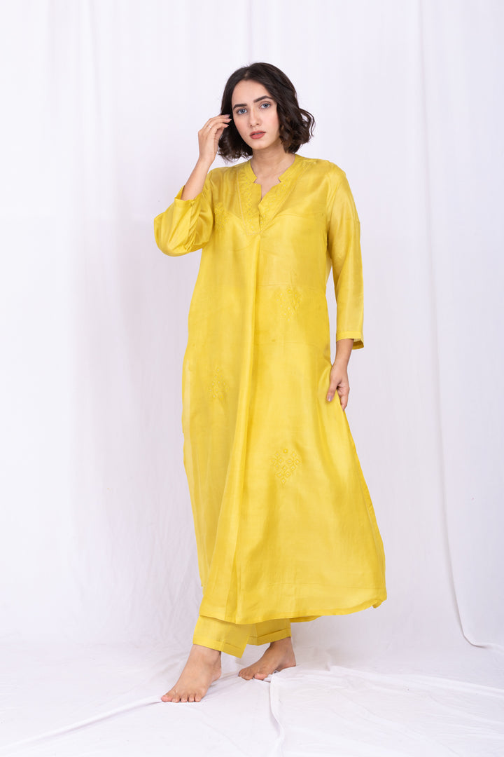 RISHIKA SILK KURTA SET
