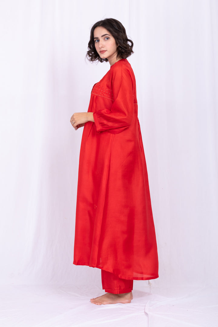 ANUSHKAA SILK KURTA SET