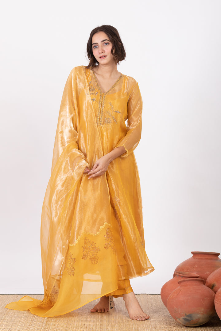 AMALTAAS MITALI TISSUE SILK KURTA SET