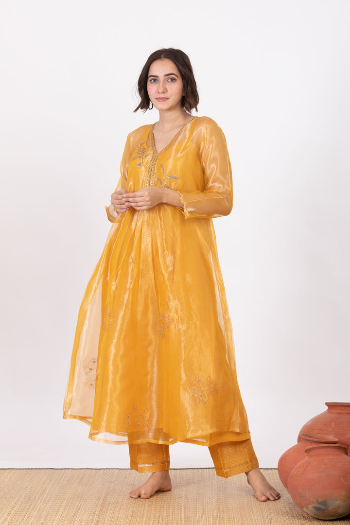 AMALTAAS MITALI TISSUE SILK KURTA SET