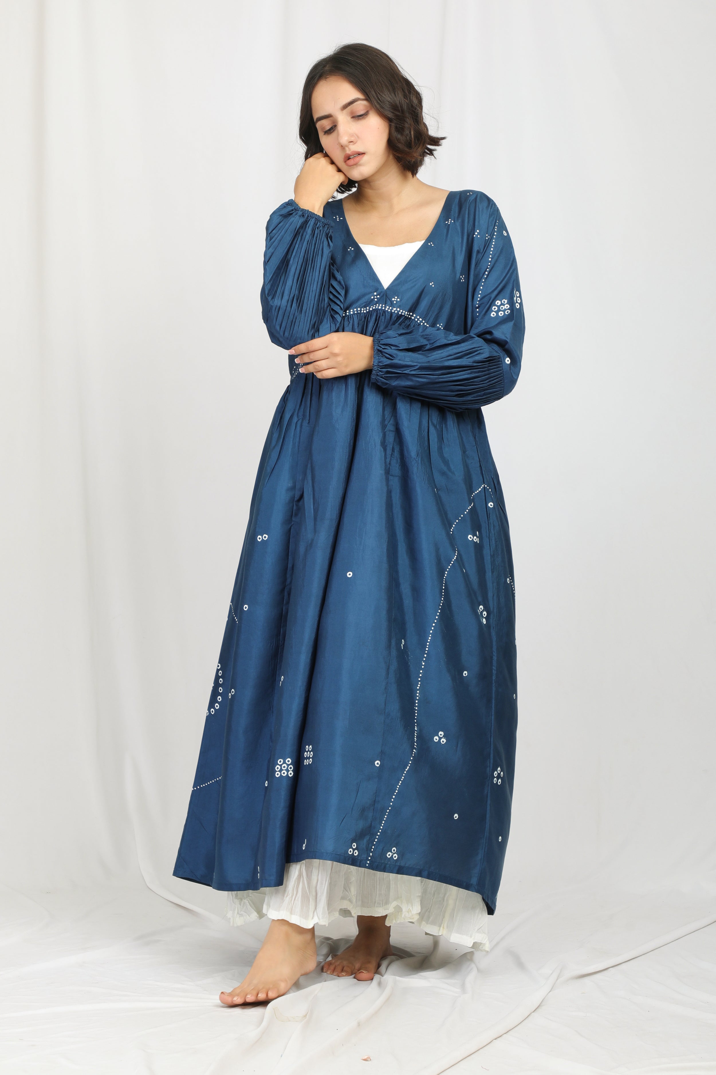 VEDIKA SILK OVERLAY  SET