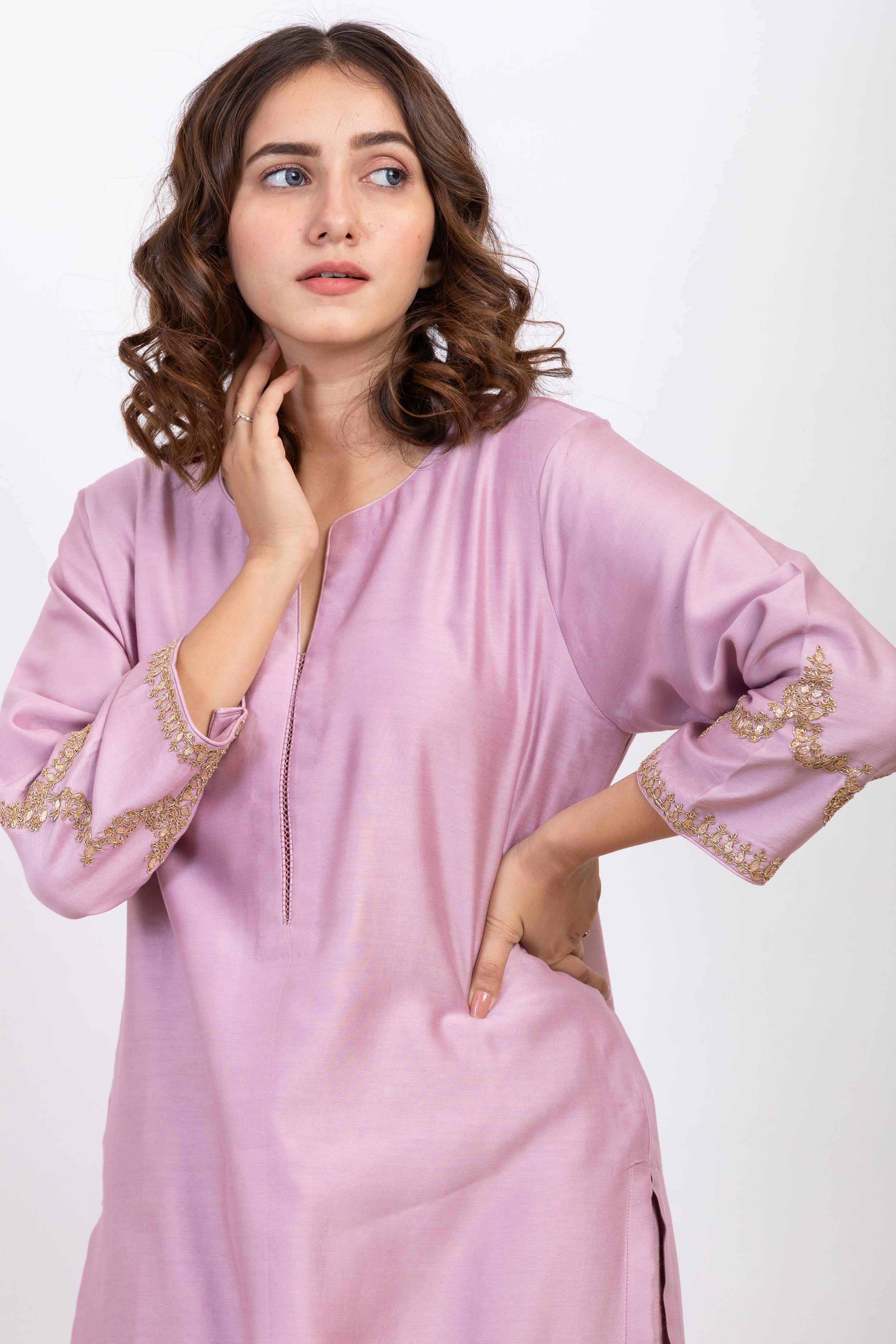 AARJAVE EMBROIDERED KURTA SET
