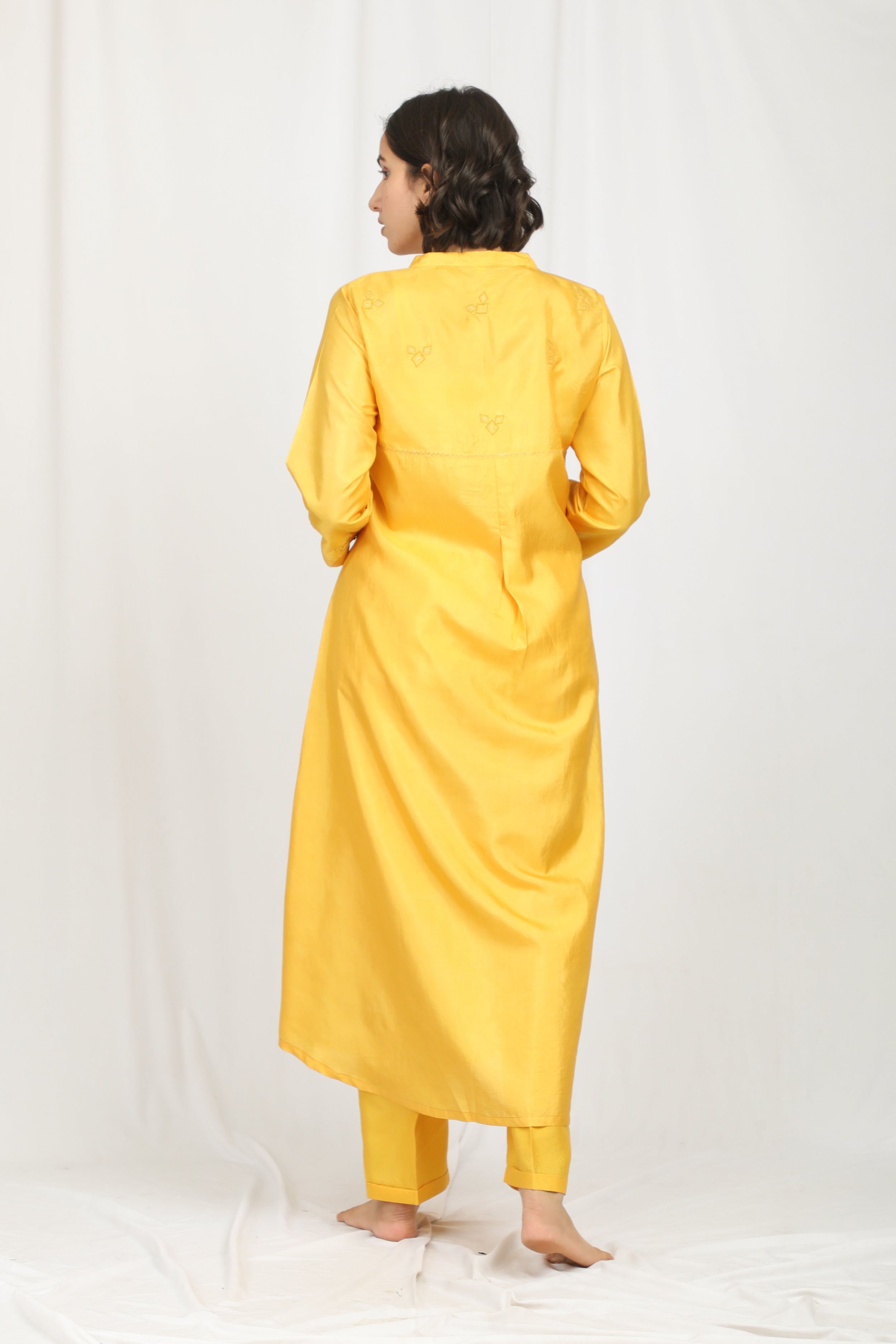 MIRAAYA SILK KURTA SET