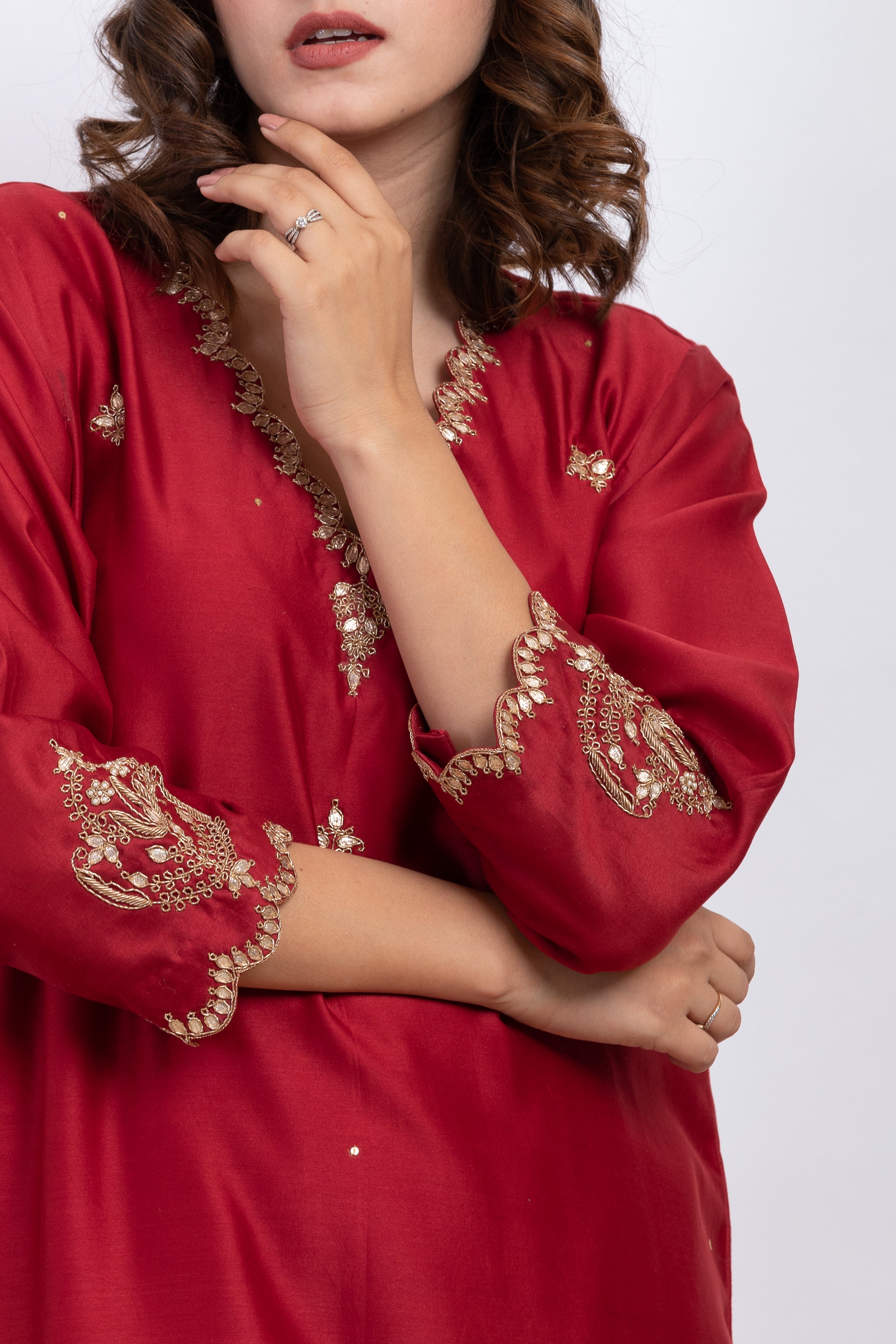 GARGEE EMBROIDERED KURTA SET