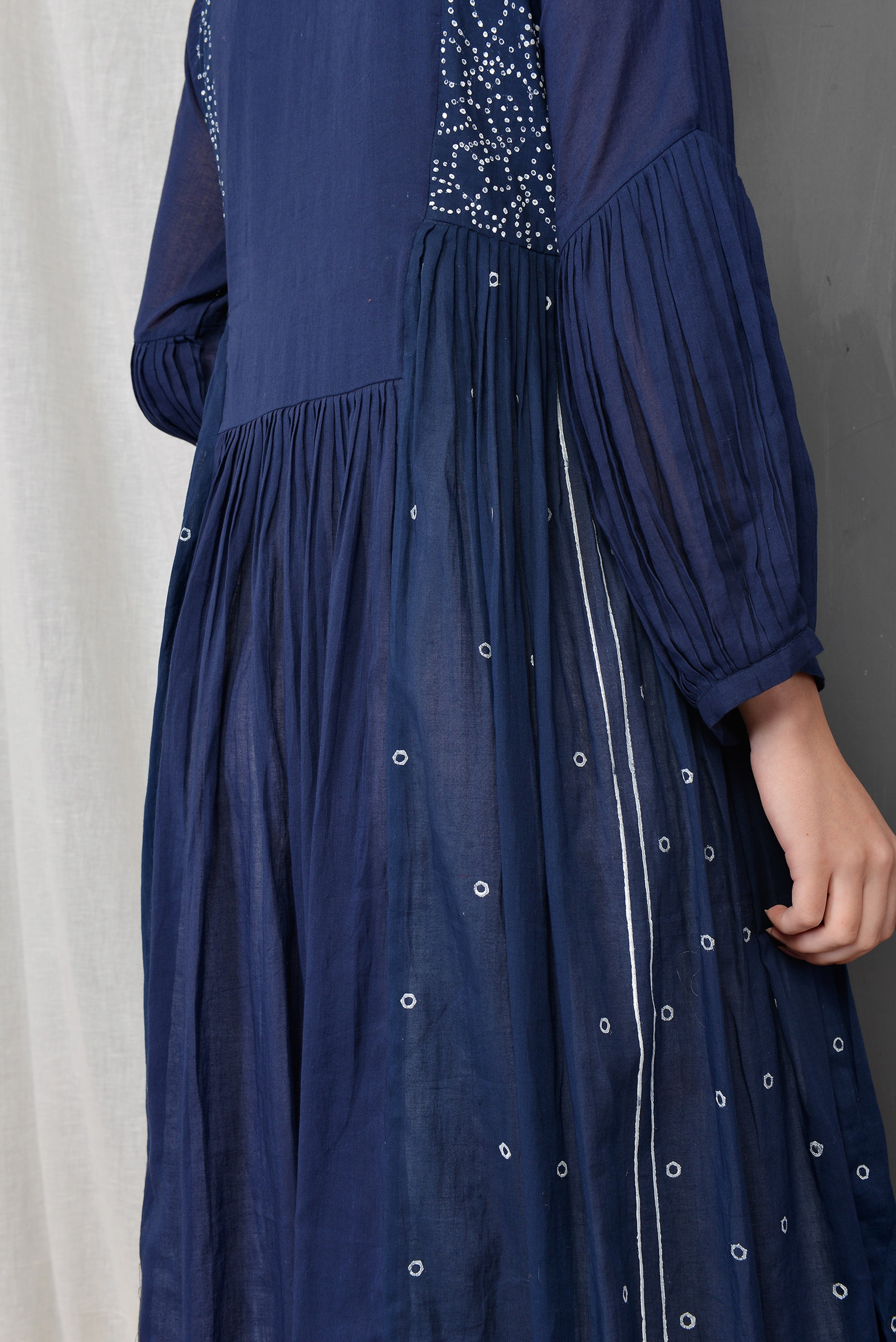RENEE INDIGO OVERLAY PLEATED DRESS SET