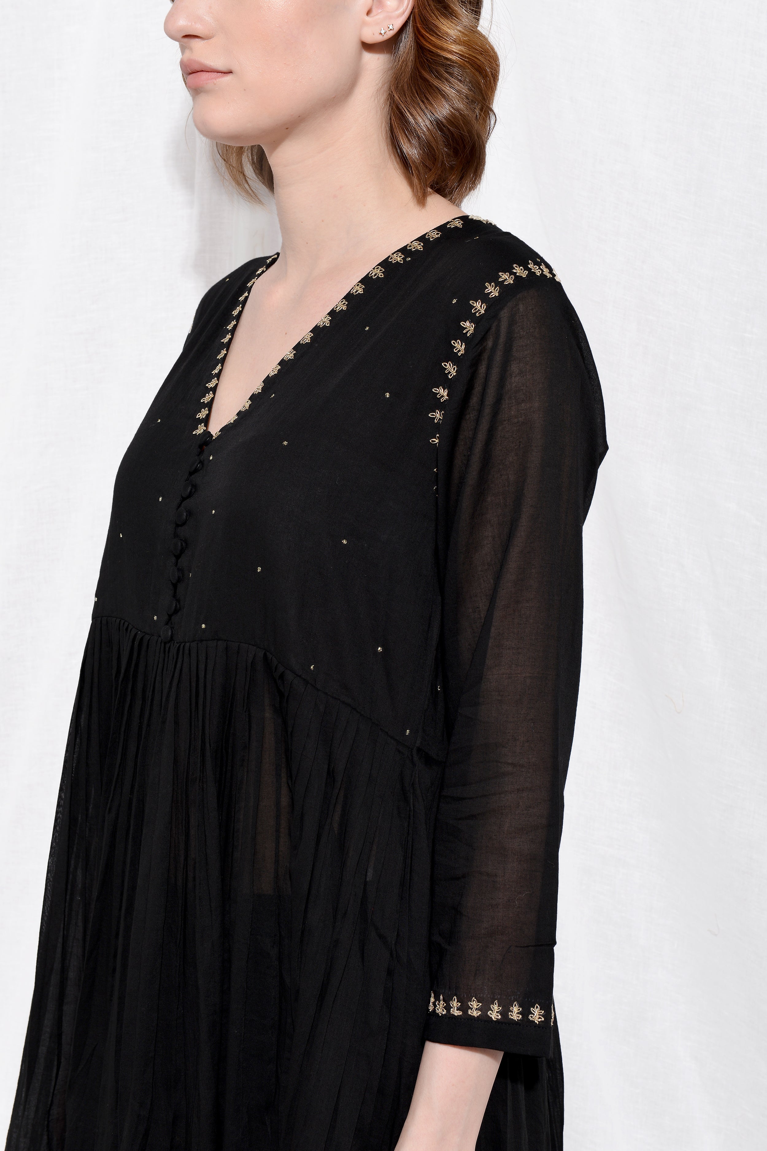 TINA KEDIA EMBROIDERED  SET
