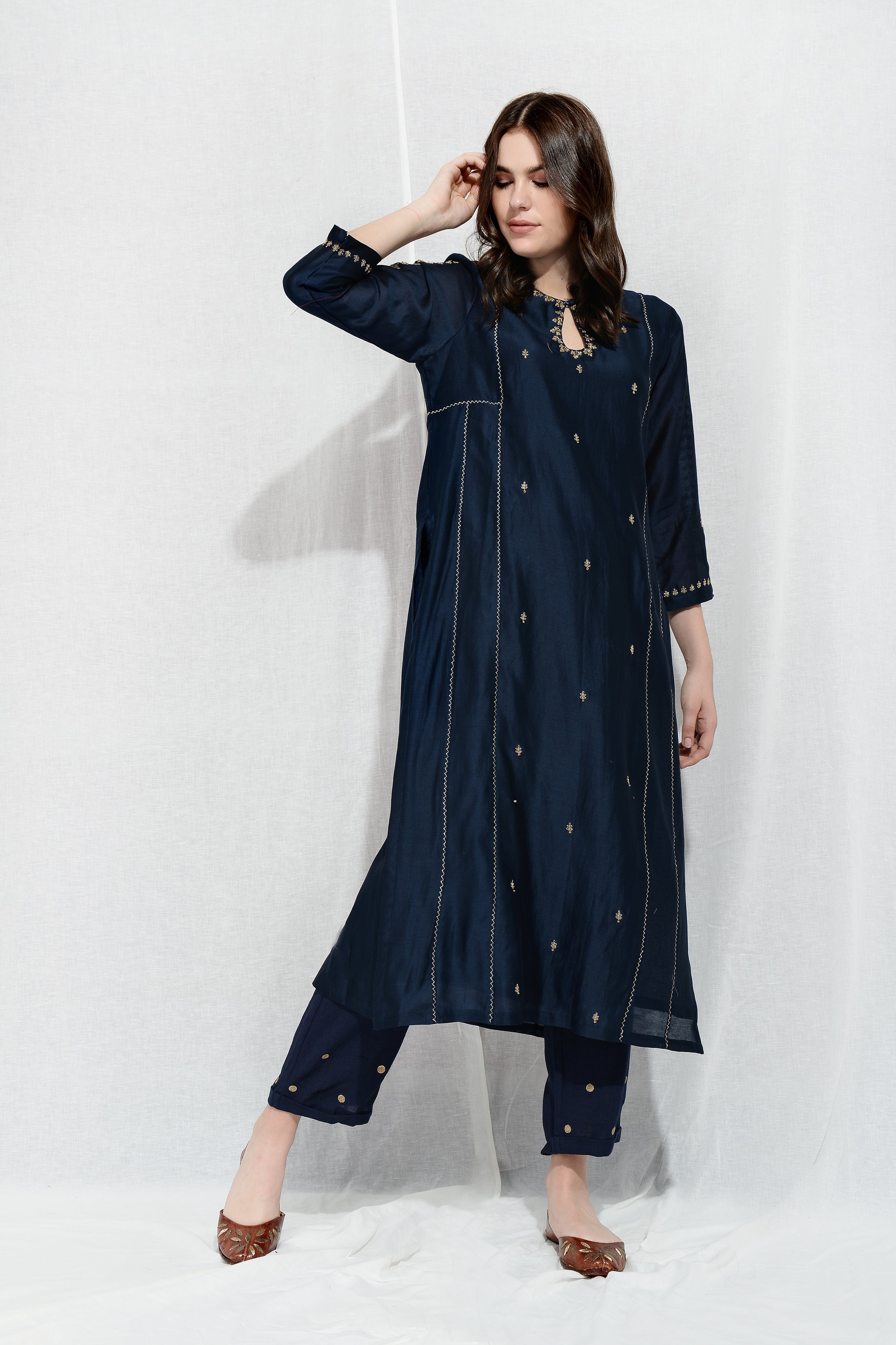 TILLA EMBROIDERED KURTA SET